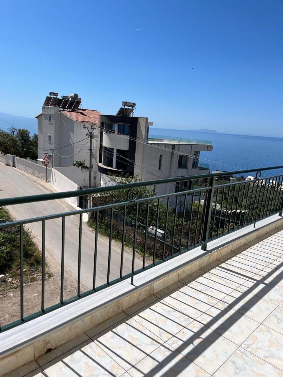 Harmony Apartments Dhërmi Exterior foto